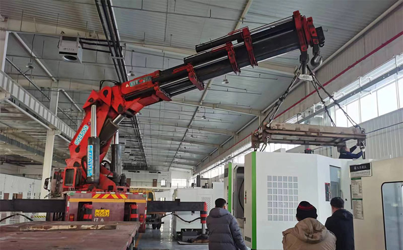 中德産業園設備吊裝